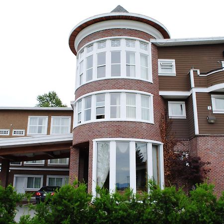 Days Inn By Wyndham Surrey Exterior foto